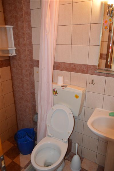 Grcka apartmani letovanje, Nea Mudania Halkidiki, Vila Irini, toalet